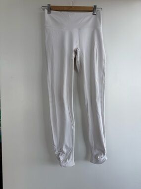 LuluLemon white Leggings - size 6